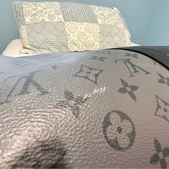 Keepall 50 black and gray. Like new condition,. Perfect addition to collection!! - Picture 6 of 16